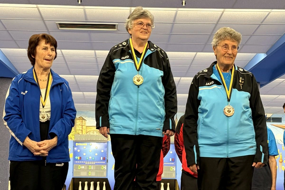 Bei den Frauen C belegten bei den Münchner Einzelmeisterschaften mit Irene Bancsov (1. Platz) und und Ursula Eder (3. PLatz) zwei Keglerinnen des SKC Lohhof Medaillenränge. (Bild: SKC Lohhof)