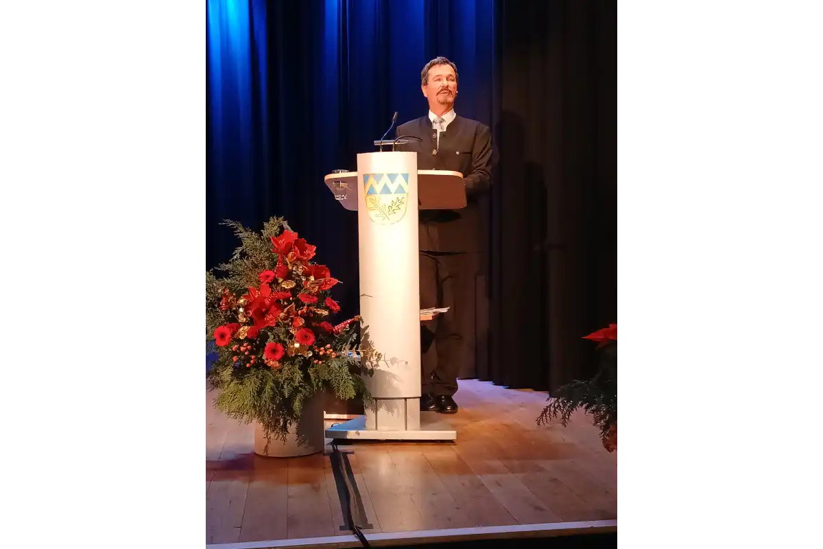 Kabarettist Wolfgang Krebs als Markus Söder (Bild: Helmut Göbel)